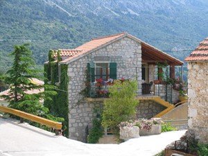 dalmatian-stonehoue-makarska-kroatie