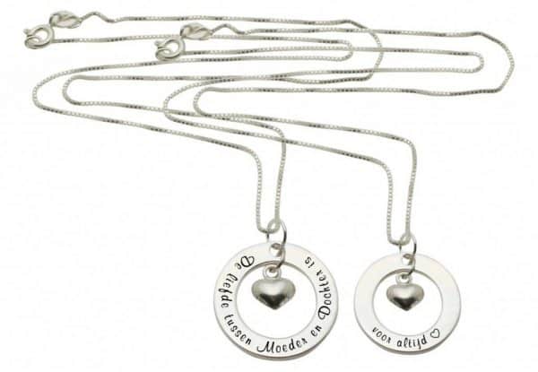 Kaya Sieraden - moederdagcadeau kaya-sieraden-zilveren-mom-me-hangers-the-love-bet