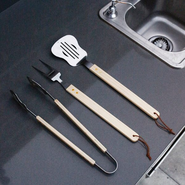 Vaderdag Giveaway: Barbecue gereedschapset gitaar (3-delig) 100pcadeau-Barbecueset-vaderdag-gitaar