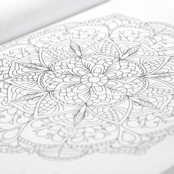 100pcadeau-colour-therapy-kleurboek-voor-volwassenen-7