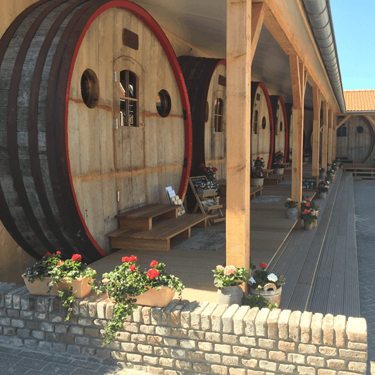 slapen-in-een-wijnvat-voor-2-stavoren-cadeautjes-nl slapen-in-een-wijnvat-voor-2-stavoren-cadeautjes-nl_Hippeshops