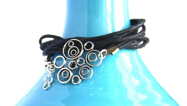 Handgemaakte wikkelarmband met GRATIS oorbellen uit Bolivia