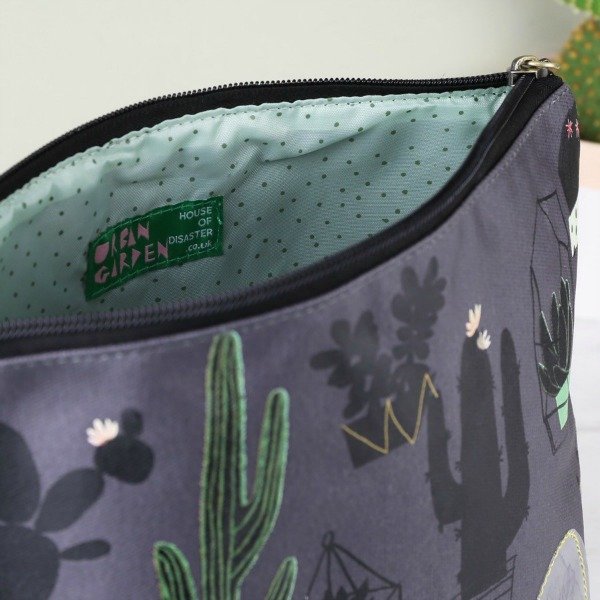 urban-garden-toilettas-disaster-designs