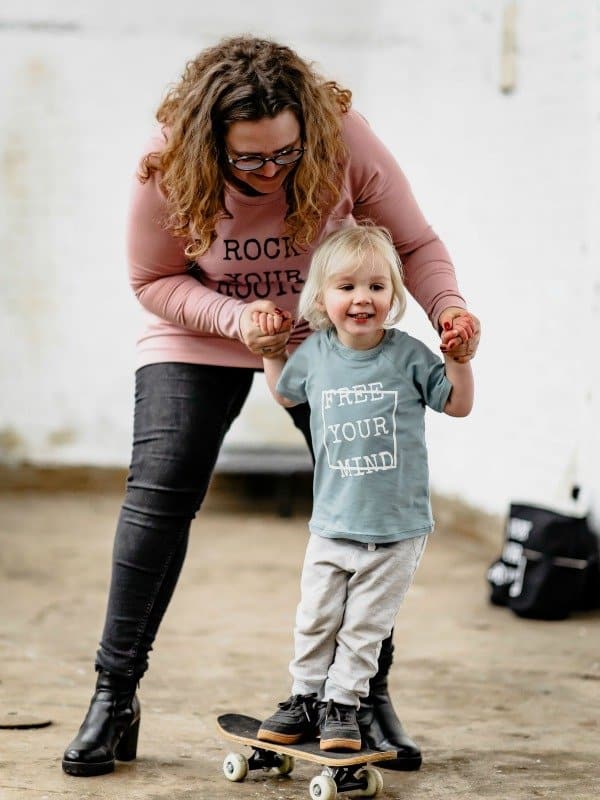 T-shirt Free Your Mind (damesmaat of kindermaat) van Lucky Leaf