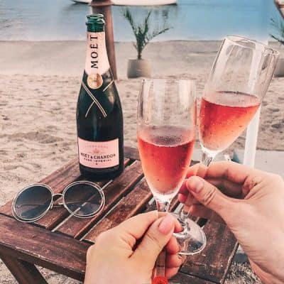 Een exclusief cadeau bezorgen via Charles.nl Wine & Gifts