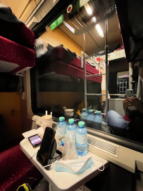 Couchette rijtuig met ligplaatsen in een privécoupe