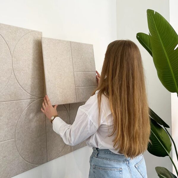 maeven ophangen muur