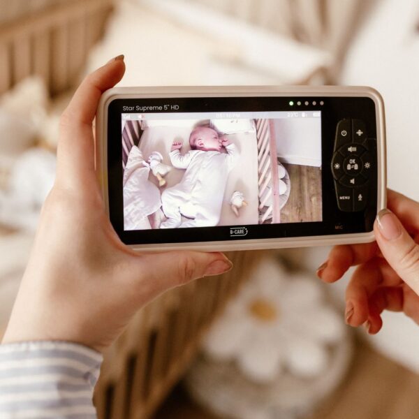 stijlvolle kinderkamer babyfoon